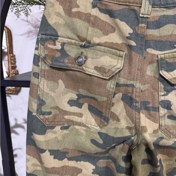 We The Free Camouflage Straight Leg Pants Green Brown size 25 - Picture 7 of 9